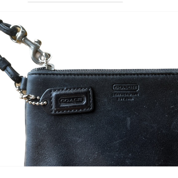 SOLD - Coach Leather Wristlet Clutch | Black - Picture 3 of 6